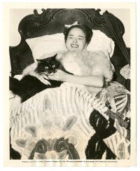 5x050 ANN BLYTH 8x10 still '45 great smiling close up laying in bed with her cat Blackie!