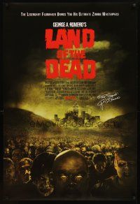6g473 LAND OF THE DEAD advance DS 1sh '05 George Romero directed, mob of zombies!