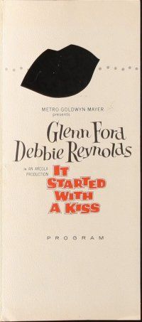 6p048 IT STARTED WITH A KISS screening program '59 Glenn Ford & Debbie Reynolds kissing in Spain!