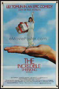 7b375 INCREDIBLE SHRINKING WOMAN 1sh '81 Joel Schumacher directed, wacky Lily Tomlin!