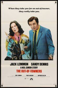 7h658 OUT-OF-TOWNERS 1sh '70 Jack Lemmon, Sandy Dennis, written by Neil Simon!