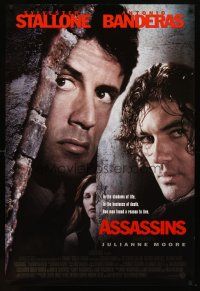 7p087 ASSASSINS DS 1sh '95 cool image of Sylvester Stallone, Antonio Banderas & Julianne Moore!