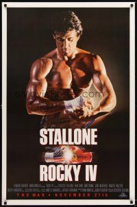 7p569 ROCKY IV war style advance 1sh '85 image of champ Sylvester Stallone wrapping his hands!