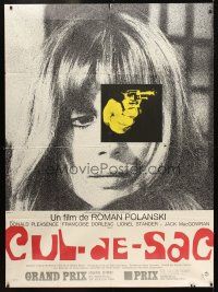 7k773 CUL-DE-SAC style A French 1p '66 Roman Polanski, super close up of Francoise Dorleac + gun!