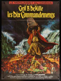 7k971 TEN COMMANDMENTS French 1p R70s Cecil B. DeMille classic, art of Charlton Heston w/ tablets!