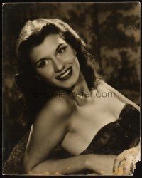 7k173 UNKNOWN ACTRESS deluxe 15.75x20 still '40s sexy smiling portrait in low-cut dress!