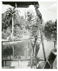 7s226 CREATURE FROM THE BLACK LAGOON 7.5x9.25 still R60s great c/u of monster full-length on boat!