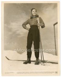 7s448 JOAN LESLIE 8x10 still '40s full-length winter portrait in the snow holding ski poles!