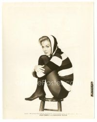 7s508 LESLIE PARRISH 8x10 still '59 great sexy close up on stool with cool hooded shirt!