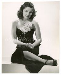 7s588 MARTHA VICKERS 7.5x9.25 still '44 sexy c/u with her hands clasped by Ernest A. Bachrach!
