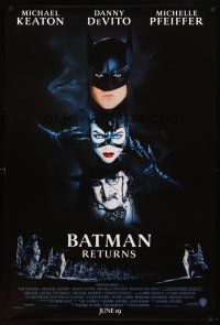8b074 BATMAN RETURNS advance 1sh '92 cool image of Michael Keaton, Danny DeVito, Michelle Pfeiffer!
