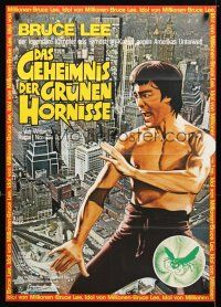 8c119 GREEN HORNET German '75 cool art of Bruce Lee as Kato over city!
