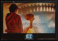 8c244 E.T. THE EXTRA TERRESTRIAL German LC '82 Spielberg classic, Henry Thomas & alien!