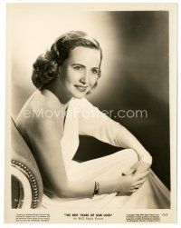 8k134 BEST YEARS OF OUR LIVES 8x10 still '46 wonderful smiling portrait of Teresa Wright!