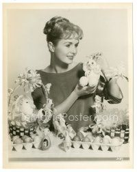 8k240 DEBBIE REYNOLDS 8x10 still '50s great portrait making some cute Easter baskets!