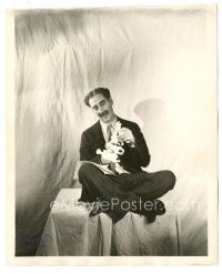 8k277 DUCK SOUP deluxe 8x9.75 still '33 wonderful image of Groucho Marx making paper dolls!