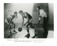 8k441 HOOSIERS 8x10 still '86 Gene Hackman runs his basketball team through practice drills!