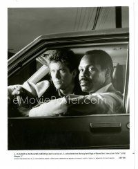 8k575 LETHAL WEAPON 2 8x10 still '89 close up of partners Mel Gibson & Danny Glover in car!