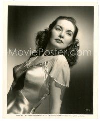 8k736 PATRICIA ROC 8x10 still '46 waist-high portrait of the sexy brunette actress in cool outfit!