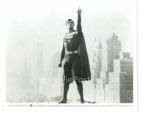 8k904 SUPERMAN 8x10 still '78 full-length Christopher Reeve in costume pointing to the sky!