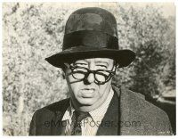 8m113 IT'S A MAD, MAD, MAD, MAD WORLD 10.5x13.5 still '64 close up of Phil Silvers w/hat & glasses