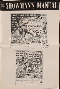 8m756 LOVE-SLAVES OF THE AMAZONS pb '57 art of sexy barely-dressed female native throwing spear!
