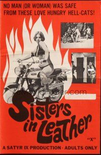 8m889 SISTERS IN LEATHER pressbook '69 no man or woman was safe from these love-hungry hell-cats!
