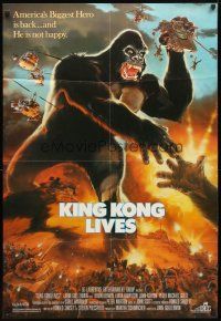 8p417 KING KONG LIVES 1sh '86 great artwork of huge unhappy ape attacked by army!