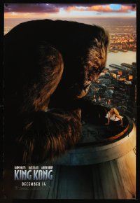 8s441 KING KONG teaser DS 1sh '05 Naomi Watts & giant ape on rooftop!