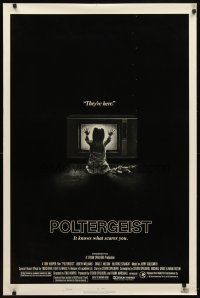 8s564 POLTERGEIST style B 1sh '82 Tobe Hooper, classic, they're here, Heather O'Rourke by TV!