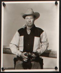 8w227 WILD BILL ELLIOTT 8 8x10 stills '40s portraits of the cowboy star, mostly by Roman Freulich!