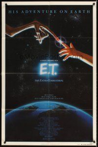 9b276 E.T. THE EXTRA TERRESTRIAL 1sh '83 Drew Barrymore, Steven Spielberg classic, Alvin art!