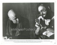 9t074 APOCALYPSE NOW candid 8x10 still '79 Francis Ford Coppola discusses scene with Marlon Brando!