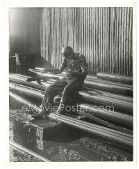 9t553 GIANT 8x10 still '56 great image of James Dean after striking oil by Floyd McCarty!