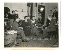 9t204 MOTHER CAREY'S CHICKENS candid 8x10 still '38 director Rowland Lee with top cast by Longet!