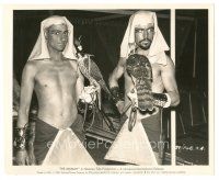9t207 MUMMY candid 8x10 key book still '59 cool image of guys in Egyptian costumes with falcons!