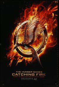 9w283 HUNGER GAMES: CATCHING FIRE teaser DS 1sh '13 every revolution begins with a spark!