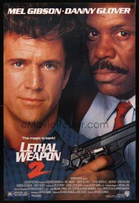 9w405 LETHAL WEAPON 2 1sh '89 great close-up image of cops Mel Gibson & Danny Glover!