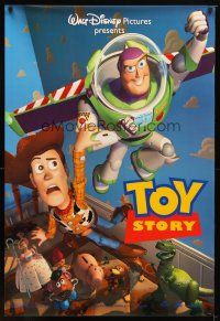 9w791 TOY STORY DS 1sh '95 Disney & Pixar cartoon, great image of Buzz & Woody flying!