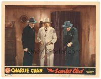 9y808 SCARLET CLUE LC '45 Robert Homans points out clue to Sidney Toler as Charlie Chan!