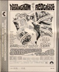 1c851 SMASHING TIME pressbook '68 sexy Tushingham & Redgrave go stark mod in swinging London!