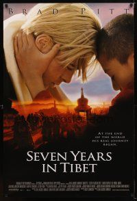 1j667 SEVEN YEARS IN TIBET int'l DS 1sh '97 adventurer Brad Pitt, Jean-Jacques Annaud!