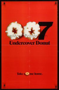1m340 007 UNDERCOVER DONUT Mister Donut tie-in special 22x34 '74 The Man With The Golden Gun!