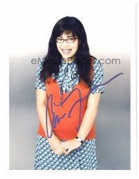 1r0804 AMERICA FERRERA signed color 8.5x11 REPRO still '00s cool portrait from Ugly Betty w/ braces!