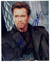 1r0818 ARNOLD SCHWARZENEGGER signed color 8x10 REPRO still '00s close up w/ gun from End of Days!