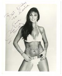 1r0871 CAROLINE MUNRO signed 8x10 REPRO still '80s sexy portrait wearing wild fantasy bikini!