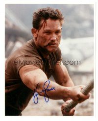 1r1067 KURT RUSSELL signed color 8x10 REPRO still '00s c/u bloodied fighting portrait from Soldier!