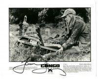 1r0620 LAURA LINNEY signed 8x10 still '95 c/u communicating by satellite from Congo!