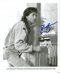 1r0618 KURT RUSSELL signed 8x10 still '89 great close up with gun from Tango & Cash!