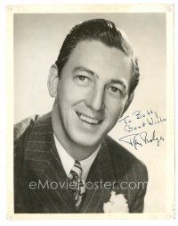 1r0674 RAY BOLGER signed 8x10.25 still '40s great smiling portrait of the Wizard of Oz star!